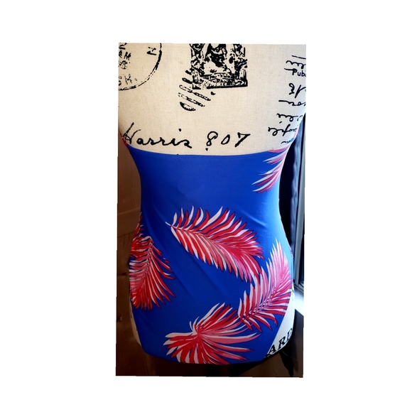 Tropical print strapless one piece - Picture 2 of 4